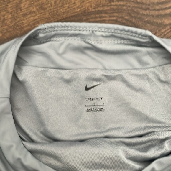 Nike Dri-Fit Shorts - Picture 3 of 4